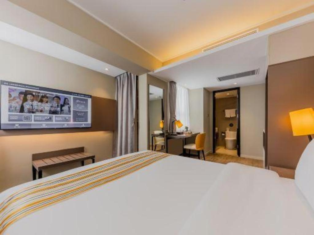 Home Inn Plus Shanghai New International Expo Center Yushan Road Yuanshen Sports Bagian luar foto