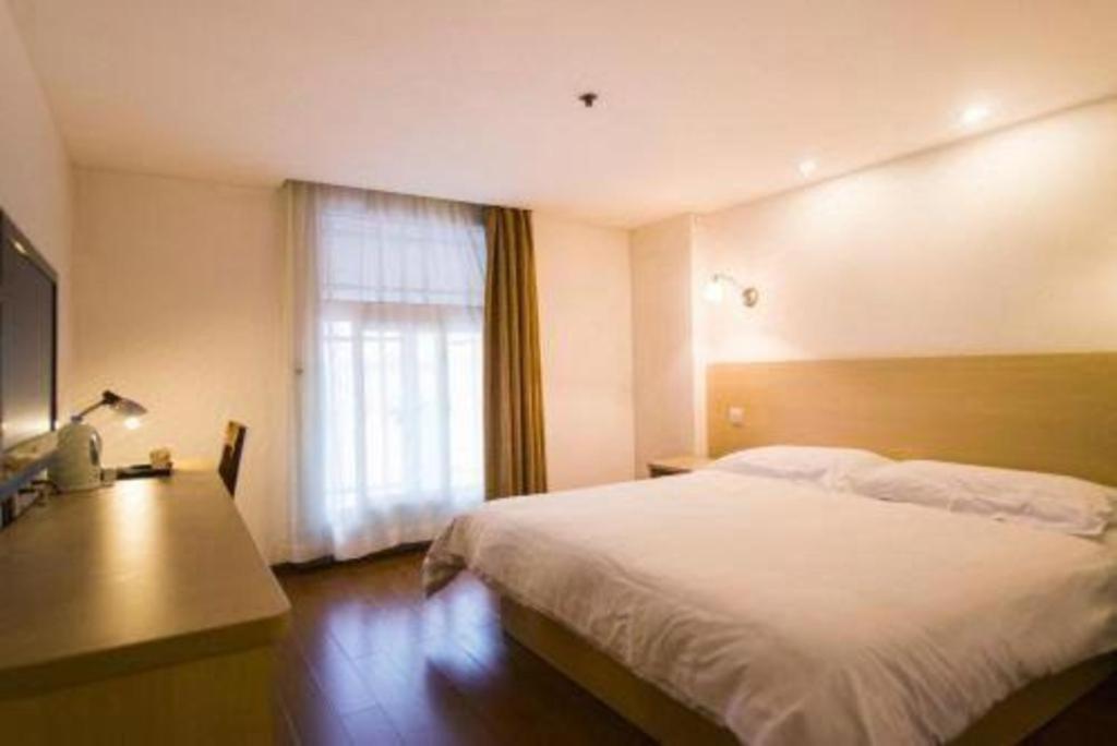 Home Inn Plus Shanghai New International Expo Center Yushan Road Yuanshen Sports Bagian luar foto