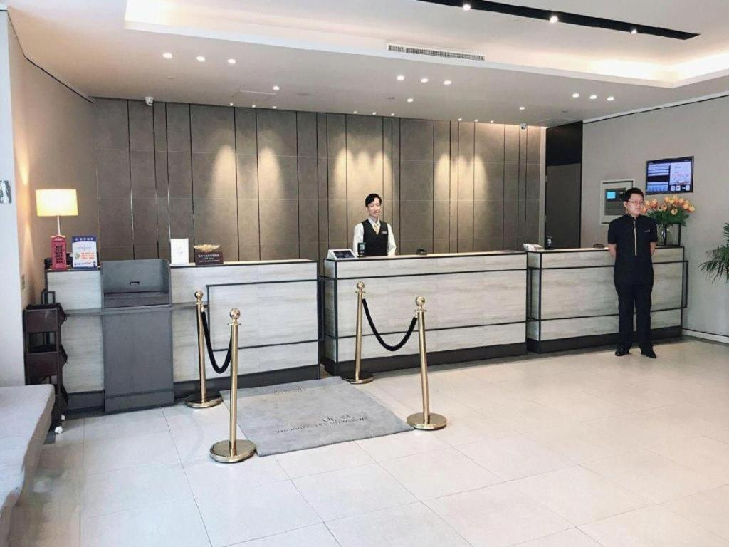 Home Inn Plus Shanghai New International Expo Center Yushan Road Yuanshen Sports Bagian luar foto